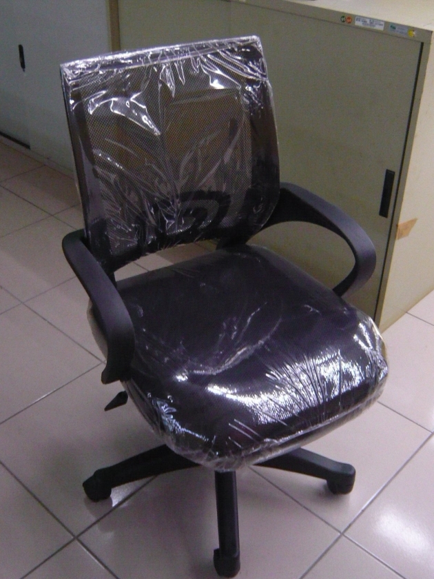 全新庫存黑網扶手電腦椅 舒適護腰辦公椅 透氣洽談椅 氣壓升降會議椅 書桌椅 2
