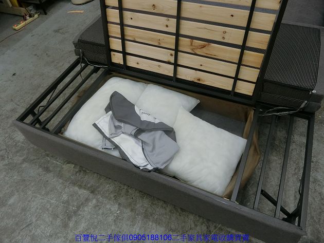 2手 沙發床 灰色布面168公分沙發床 雙人沙發 摺疊沙發 可置物 可展開 3