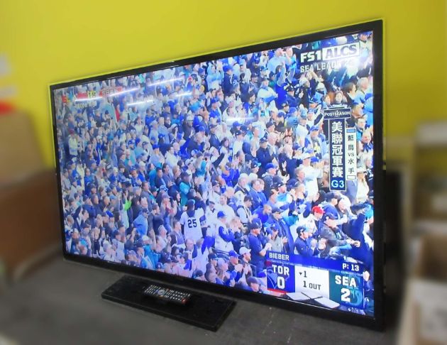 二手電視 鴻海60吋液晶電視 LED顯示器 TV 電機機 3