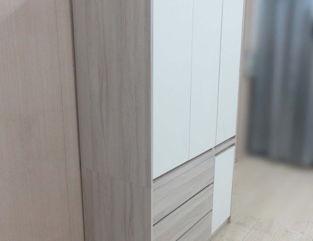 二手衣櫥 白橡木色121公分四門三抽衣櫃 衣物收納 4尺衣櫃 4