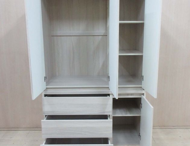 二手衣櫥 白橡木色121公分四門三抽衣櫃 衣物收納 4尺衣櫃 2