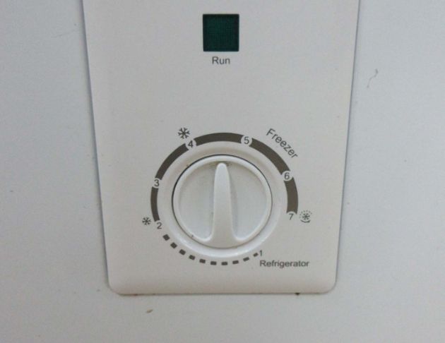 二手冰箱 優尼酷299公升上掀冷凍櫃 臥式冰櫃 冷凍冰箱  3