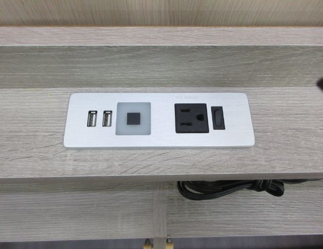 二手床頭櫃 灰橡色152公分兩門充電收納床頭 5尺雙人床頭箱 4