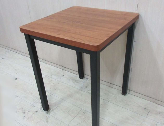 二手餐桌 柚木色60公分鐵腳餐桌 營業用餐桌 方桌 桌子 邊桌 3