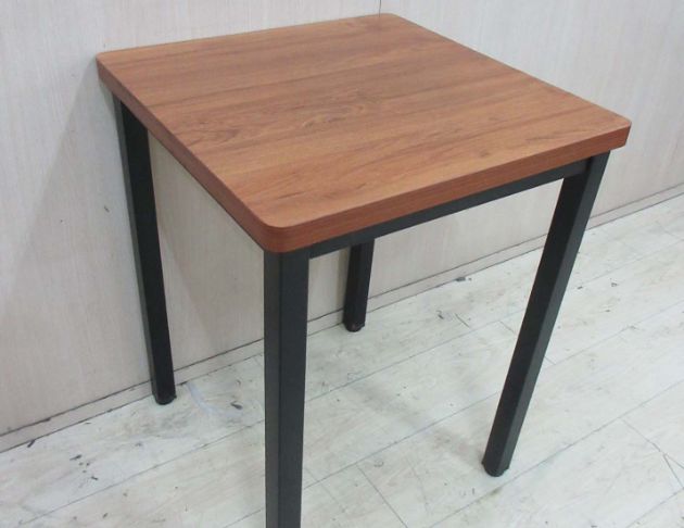 二手餐桌 柚木色60公分鐵腳餐桌 營業用餐桌 方桌 桌子 邊桌 2