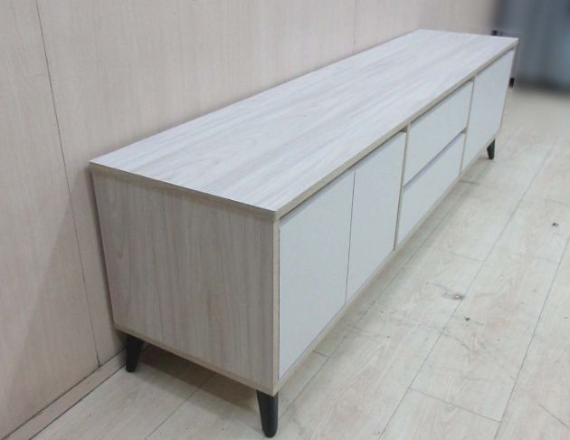 庫存新品出品 白橡木色182公分四門兩抽電視櫃 TV櫃 長櫃 4