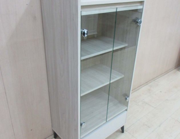 庫存新品出清 白橡木色60公分兩門一抽展示櫃 書櫃 收納櫃  4