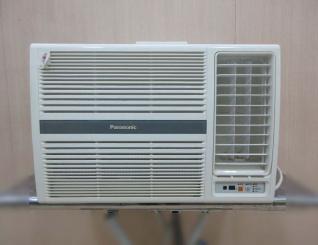 二手冷氣 國際牌2.8KW右出風口窗型冷氣 3-5坪冷氣機