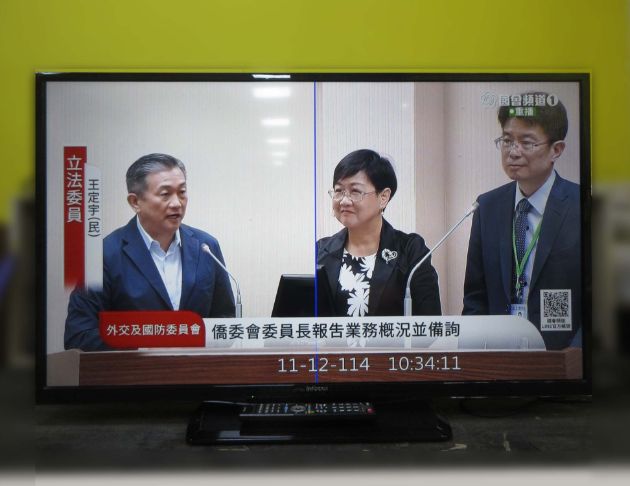二手電視 鴻海40吋彩色液晶電視 LED顯示器 TV 電視機