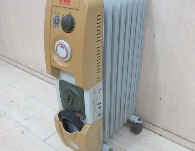 二手電暖器 勳風40公分葉片型電暖器 電暖爐 8片電熱器  5