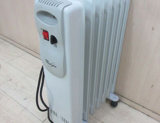 二手電暖器 惠而浦40公分葉片型電暖器 電暖爐 7片電熱器 3