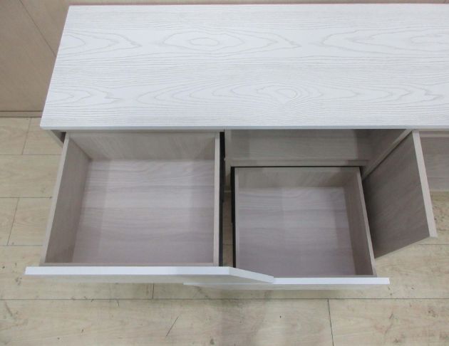 庫存新品出清 白橡木色150公分兩門兩抽電視櫃 視聽櫃 長櫃 3