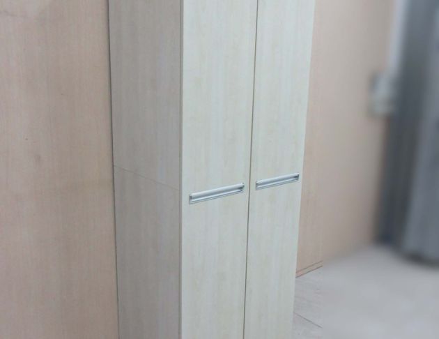 二手衣櫥 白橡木色75公分兩門吊桿衣櫃 單人衣櫃 套房衣櫃 4