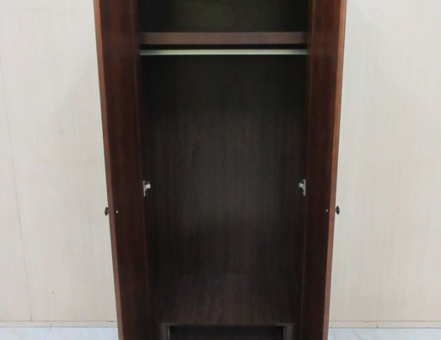 二手衣櫥 胡桃木色79公分鄉村風兩門一抽衣櫃 單人衣物收納櫃 2