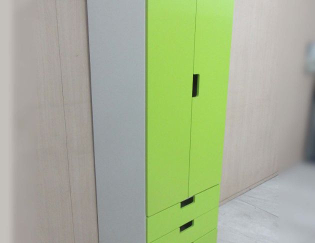 二手衣櫥 綠色61公分兩門四抽衣櫃 單人衣櫃 兒童衣櫃 4