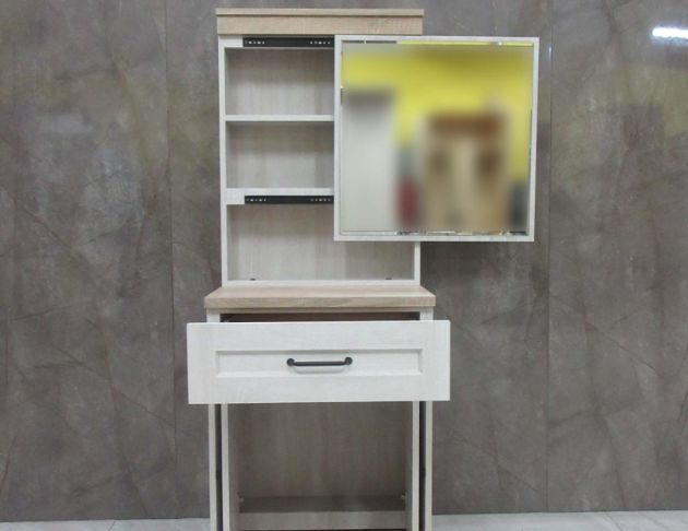 庫存新品出清 白橡木色60公分三門一抽化妝桌 梳妝桌椅 化妝台 2