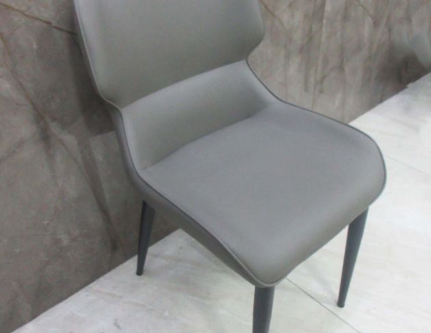 庫存新品出清 深灰色49公分科技皮餐桌椅 娃娃椅 化妝椅 椅子 3