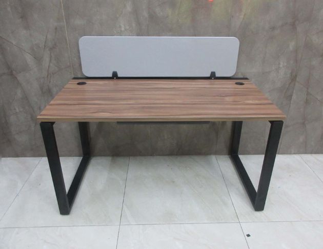 二手書桌 灰橡色140公分工業風一抽辦公桌 電腦桌 屏風桌