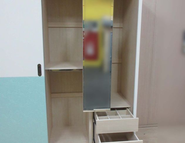 二手衣櫥 白色210公分兩門兩抽衣櫃 衣物收納 7尺滑門衣櫃 3