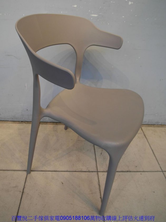 二手餐桌椅新品限量灰色塑鋼咖啡椅休閒椅一體成形餐椅洽談椅等候桌椅 4