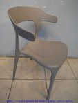 二手餐桌椅新品限量灰色塑鋼咖啡椅休閒椅一體成形餐椅洽談椅等候桌椅