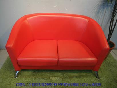 二手沙發二手喜氣紅色122公分雙人座皮沙發租屋套房沙發辦公室沙發 2