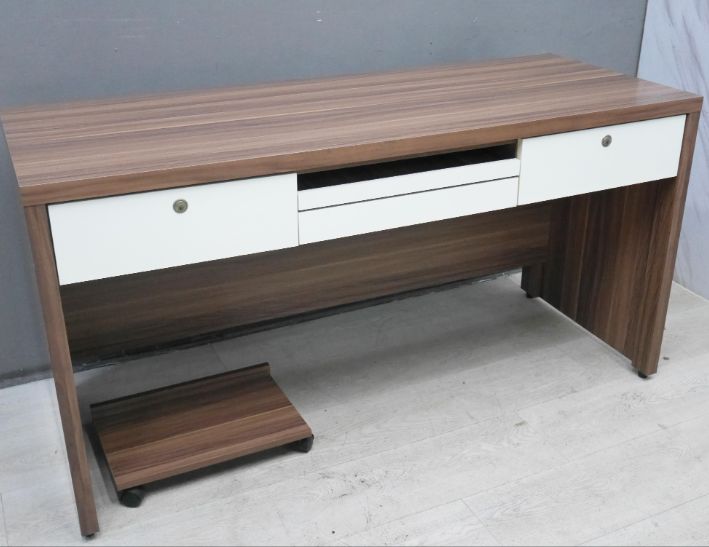 二手 書桌 淺胡桃色 5尺 電腦桌 辦公桌 工作桌