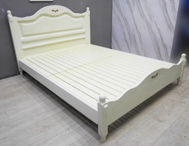 二手 白色 5尺 標準雙人床架 雙人床組 床台 床底