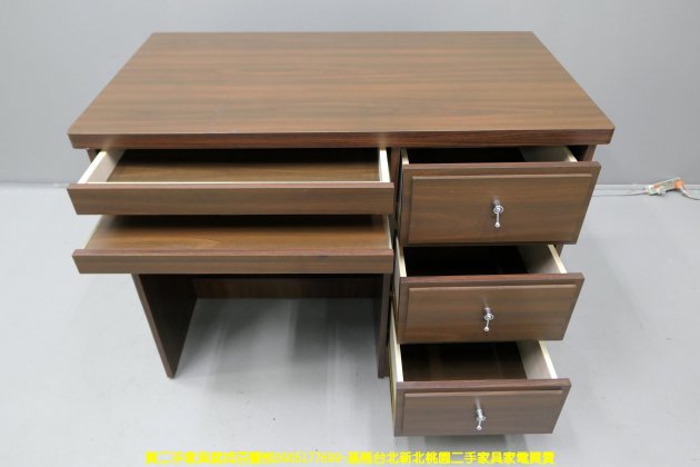 二手書桌 胡桃色 107公分 寫字桌 電腦桌 學生桌 辦公桌 邊桌 收納桌 3