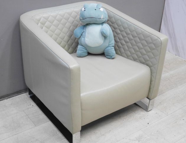 二手 單人沙發 卡其色 半牛皮沙發 會客沙發 等候沙發