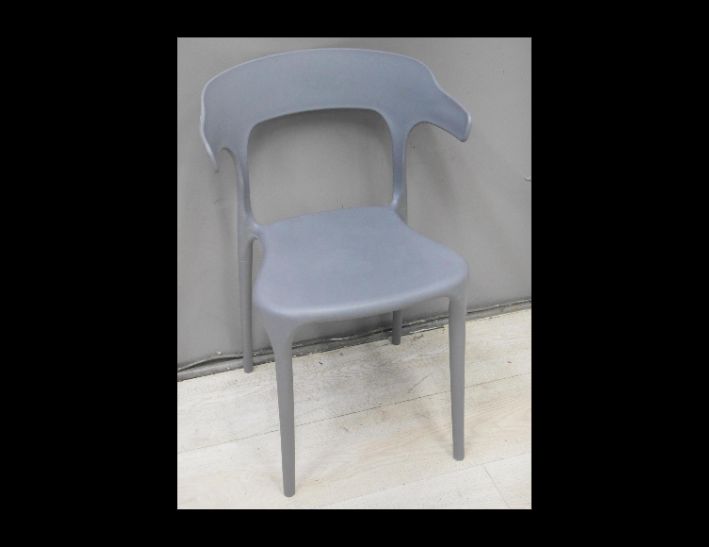 二手 餐椅 灰色牛角造型 塑膠椅 咖啡椅 休閒椅 洽談椅