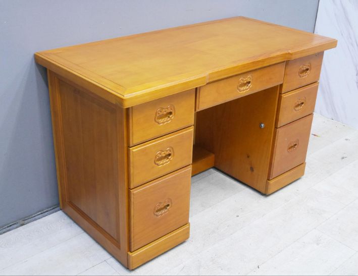 二手 主管桌 柚木色 133公分 辦公桌 工作桌 電腦桌