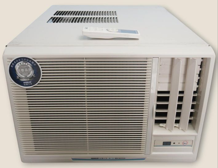 二手 三洋 2.2KW 右吹窗型冷氣 2021年 