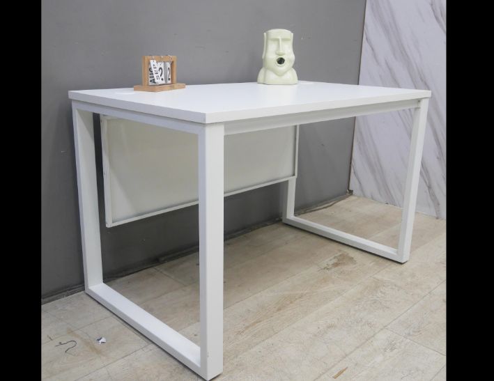 二手 書桌 白色 121公分 辦公桌 工作桌 電腦桌 