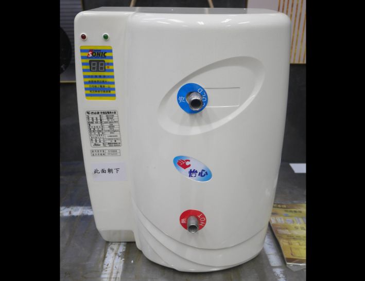 二手 怡心牌 24L 儲熱式熱水器 2023年電熱水器