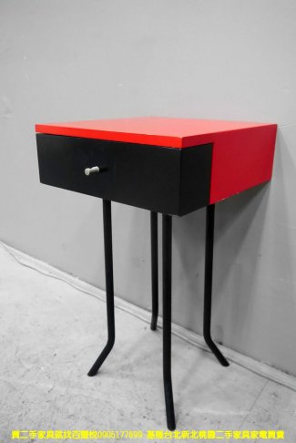 二手床邊櫃 時尚風 黑紅色 35公分 單抽 邊櫃 矮櫃 抽屜櫃 置物櫃 儲物櫃 造型櫃 2