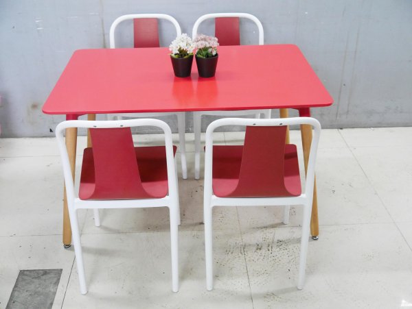 二手餐桌椅 二手咖啡桌椅 簡約風120公分一桌四椅 休閒桌椅 會客桌椅 接待桌椅